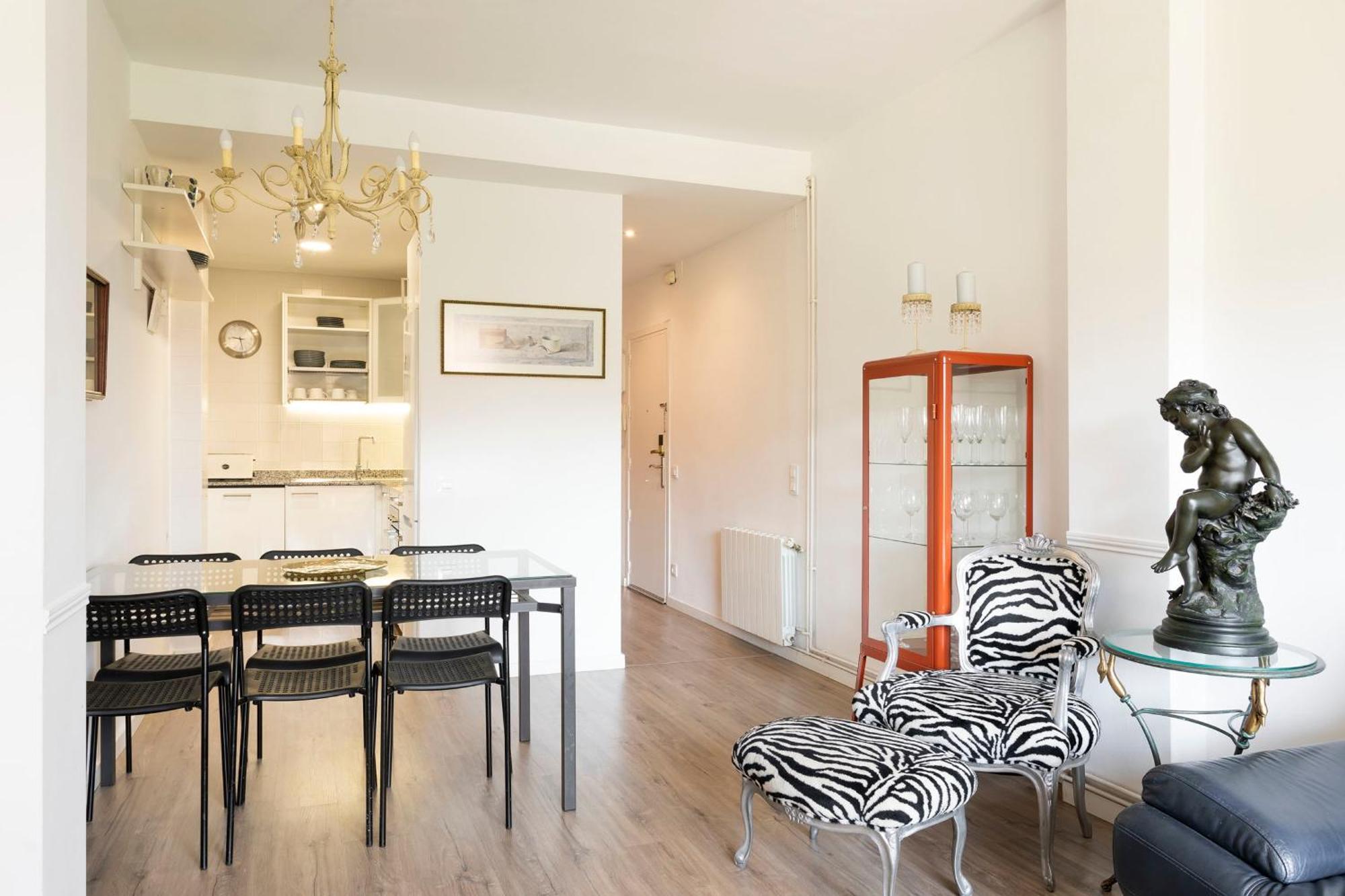 Cozy Apartment Near Fira Gran Via With Ac 오스피탈레트 데 요브레가트 외부 사진