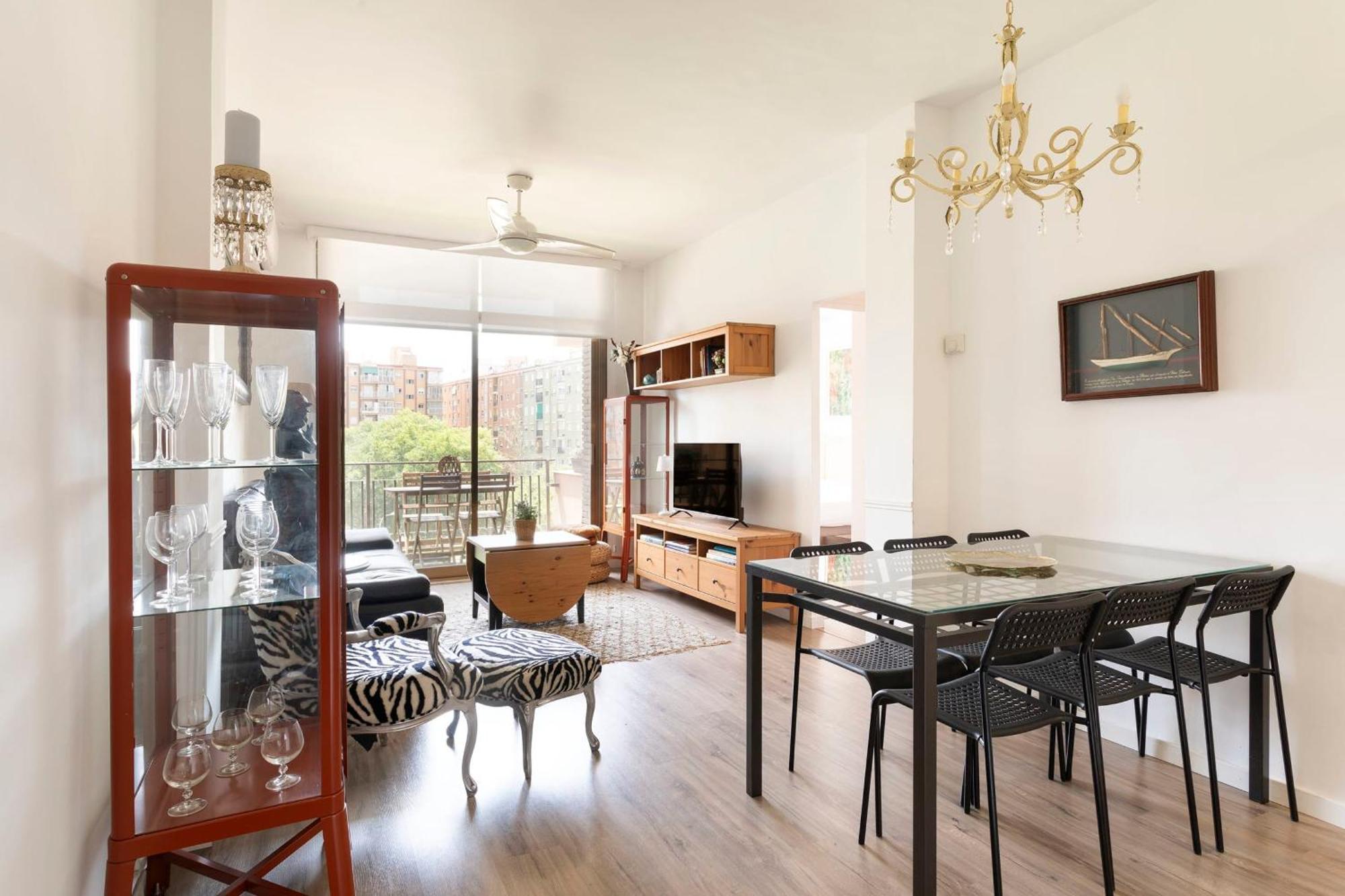 Cozy Apartment Near Fira Gran Via With Ac 오스피탈레트 데 요브레가트 외부 사진