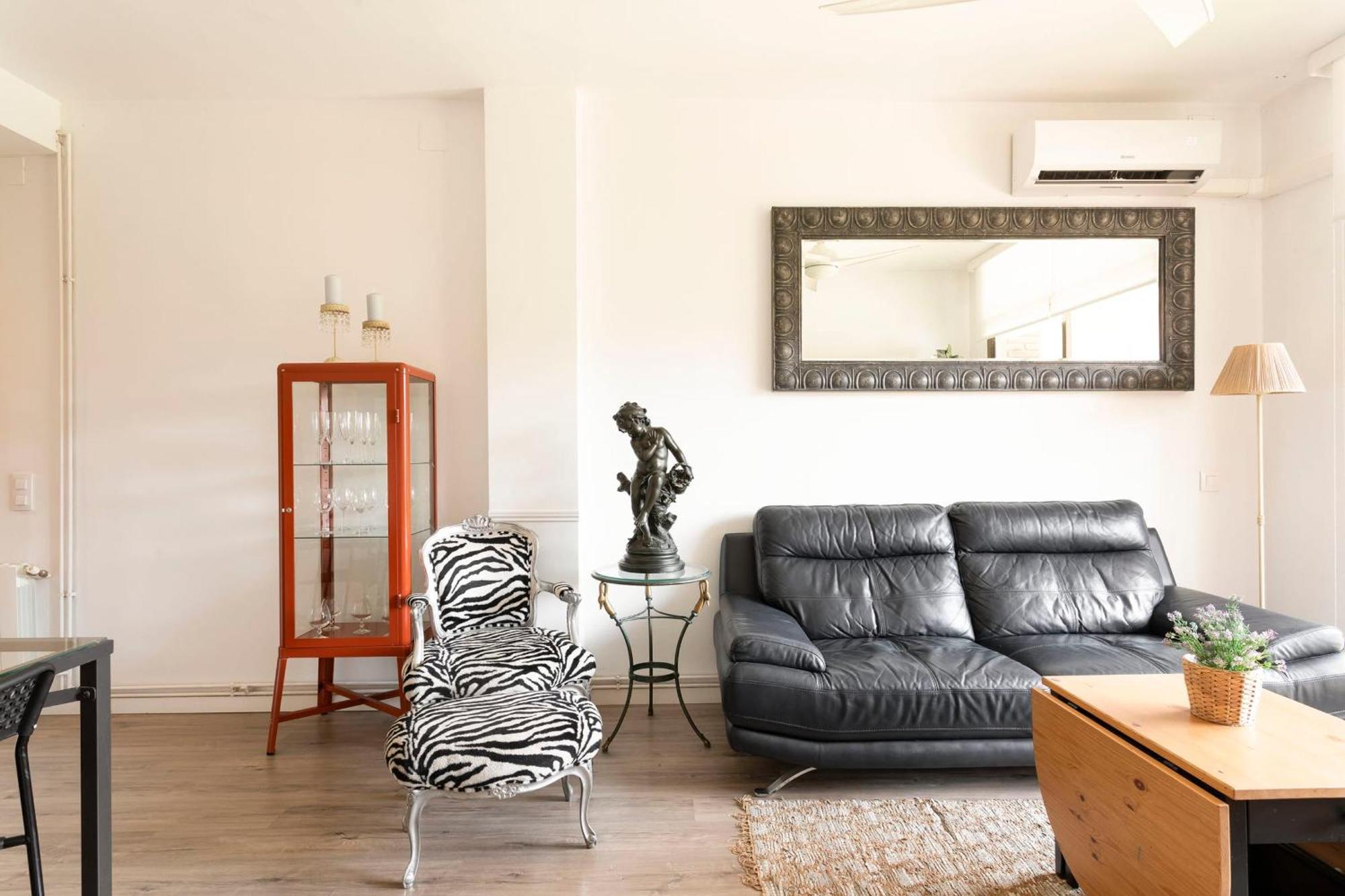 Cozy Apartment Near Fira Gran Via With Ac 오스피탈레트 데 요브레가트 외부 사진