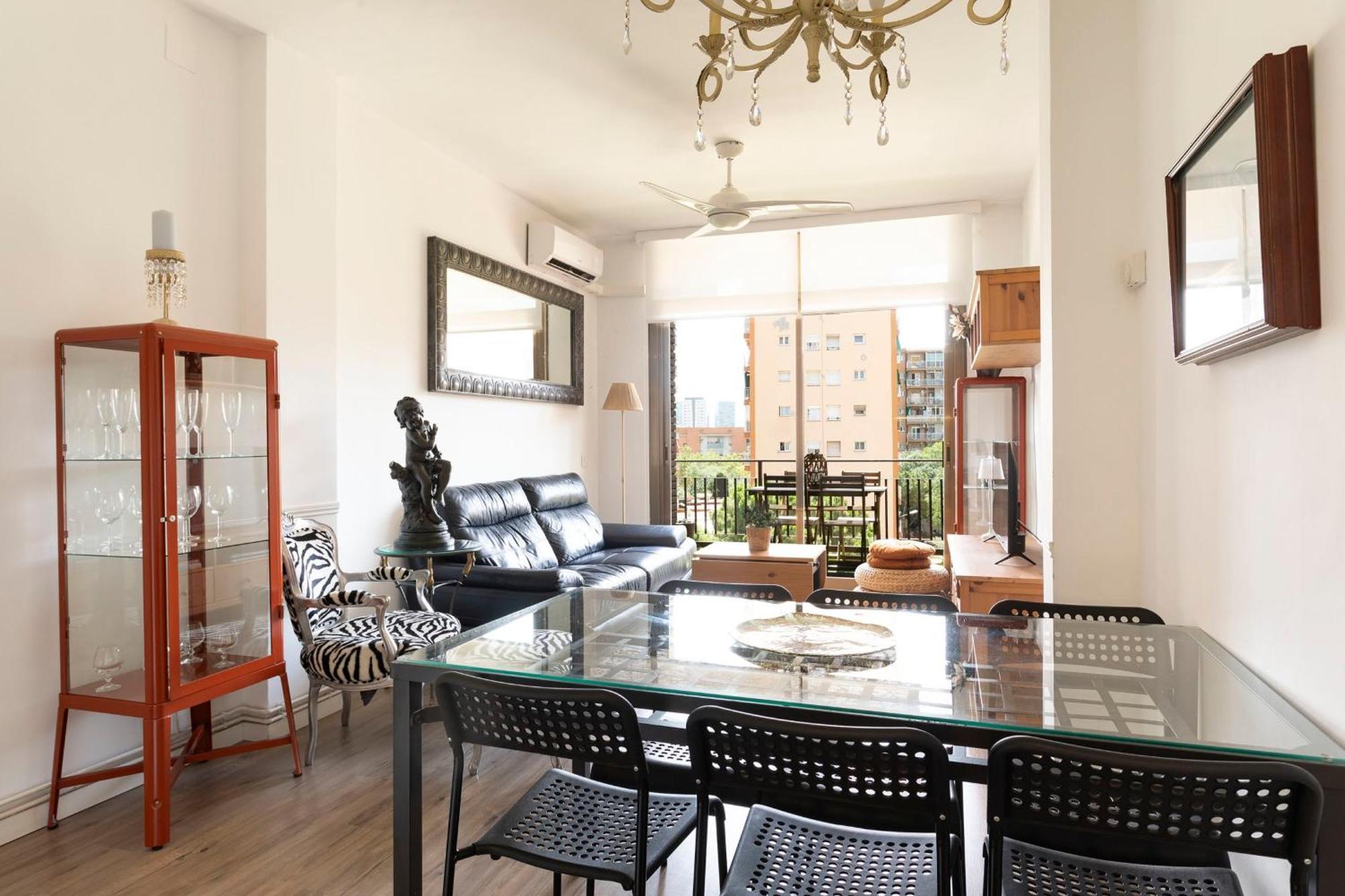 Cozy Apartment Near Fira Gran Via With Ac 오스피탈레트 데 요브레가트 외부 사진